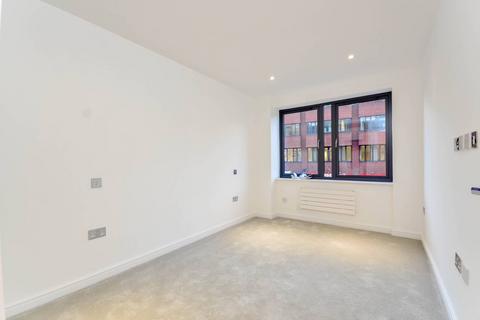 1 bedroom flat to rent, Sovereign House, Twickenham, TW1