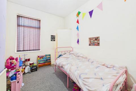 undefined, Litherland Road, Liverpool, Merseyside, L20