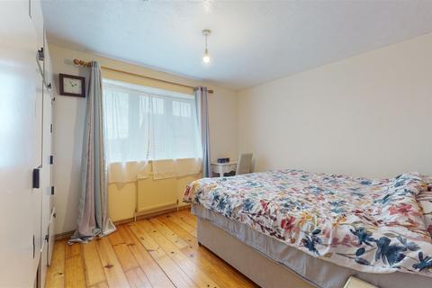 3 bedroom townhouse for sale, Chetwode Avenue, Monkston