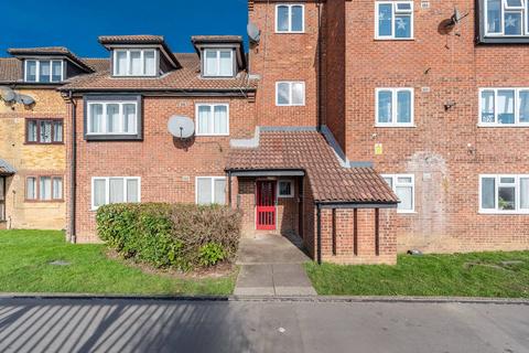 1 bedroom flat for sale, Springwood Crescent, Edgware, HA8