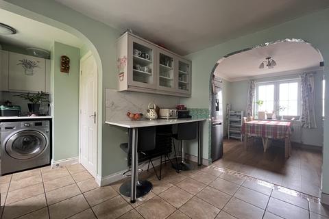 4 bedroom detached house for sale, Baldwin Drive, PETERBOROUGH PE2