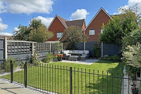 9 Baird Close, Yaxley, Peterborough, PE7 3GB