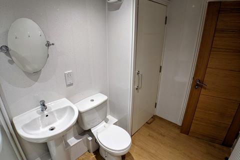 2 bedroom flat to rent, Oxford Road, Manchester M1