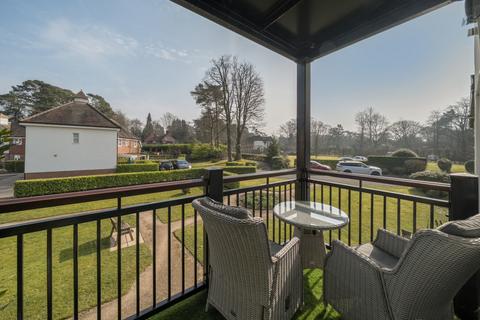 18 Beacon Crescent, Hindhead, GU26 6UG