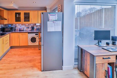 3 bedroom terraced house for sale, Yeoman Way, Hadleigh, IP7