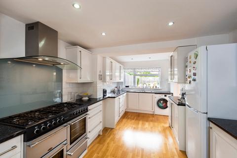 29 The Pantiles, Bexleyheath, DA7 5HQ