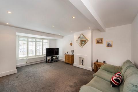 29 The Pantiles, Bexleyheath, DA7 5HQ