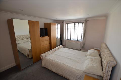 63 Ballards Walk, Basildon, SS15 5HL