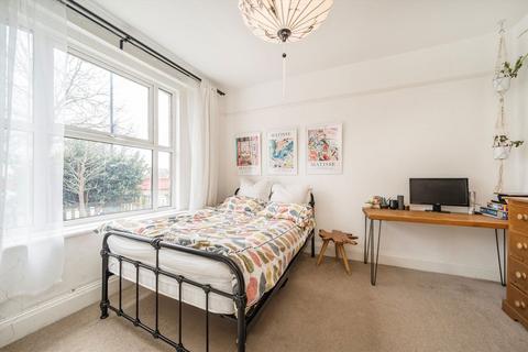 2 bedroom flat for sale, Beadnell Road, London SE23