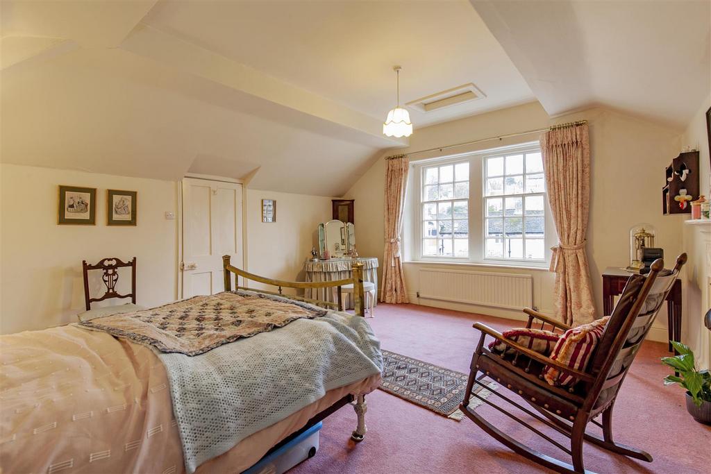 Bedroom 6-3.jpg