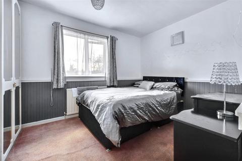 57 Corben Gardens, Bulwell, Nottingham, NG6 7FE