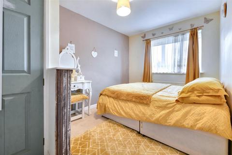 57 Corben Gardens, Bulwell, Nottingham, NG6 7FE