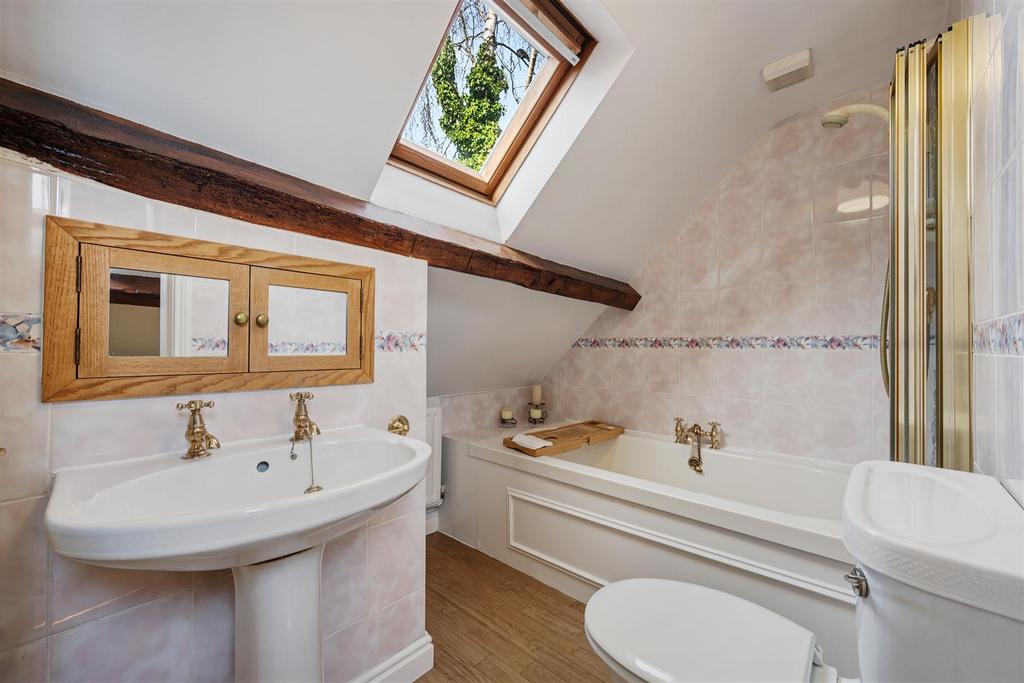 Family bathroom