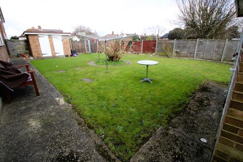 8 Tadlows Close, Upminster, RM14 2BD