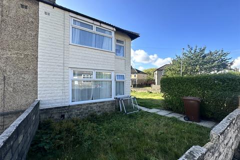 3 bedroom semi-detached house to rent, Moorland Road, Pudsey, West Yorkshire