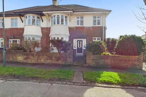 4 bedroom house for sale, Moore Avenue, South Shields