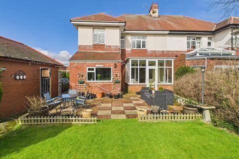 4 bedroom house for sale, Moore Avenue, South Shields