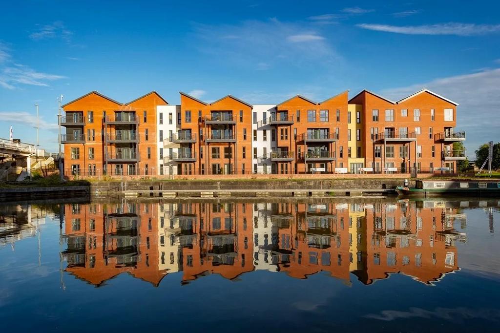 Llanthony Place