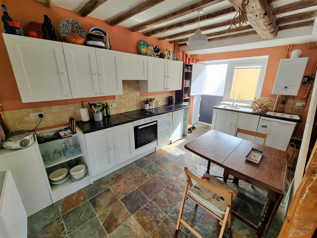Kitchen.jpg