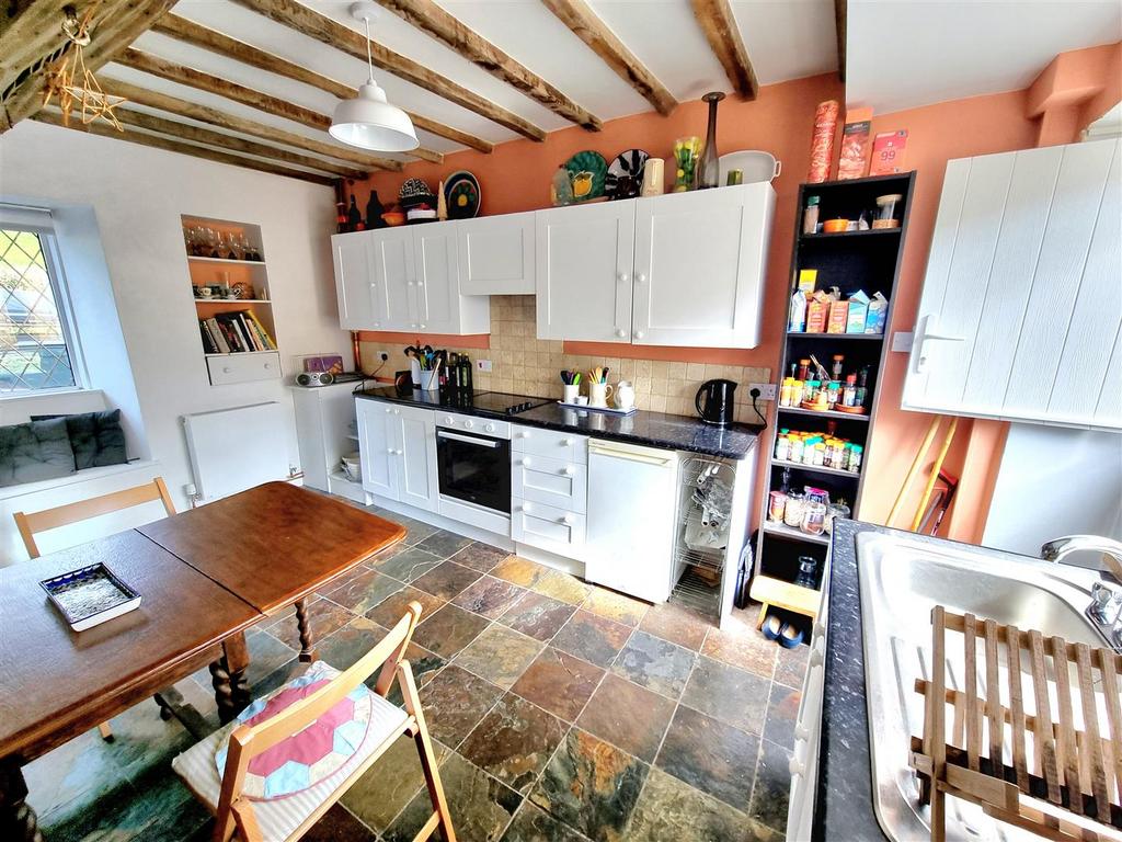 Kitchen & Dining 1.jpg