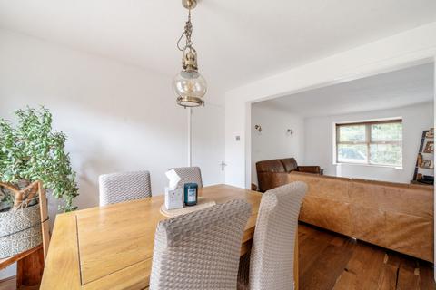 5 Crisp Gardens, Binfield, Bracknell, RG42 4PQ