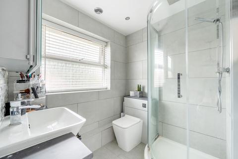 5 Crisp Gardens, Binfield, Bracknell, RG42 4PQ