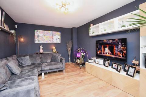 4 bedroom terraced house to rent, Square Leaze, Bristol BS34