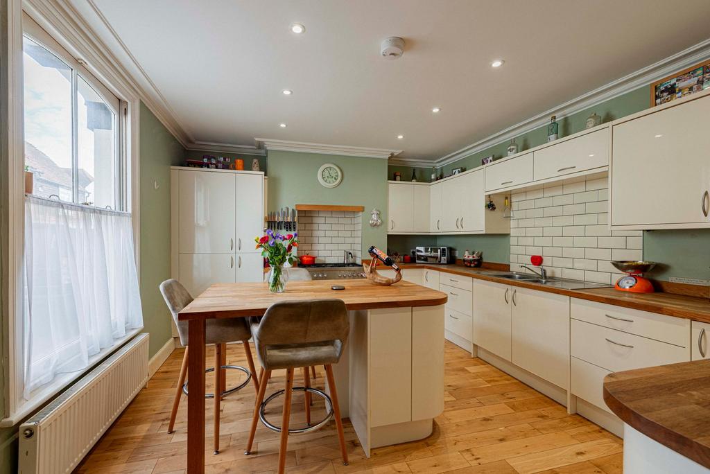 Kitchen (2)
