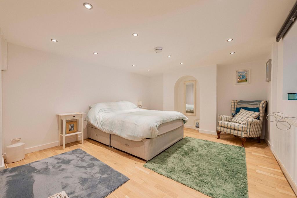 Annex Bedroom (1)