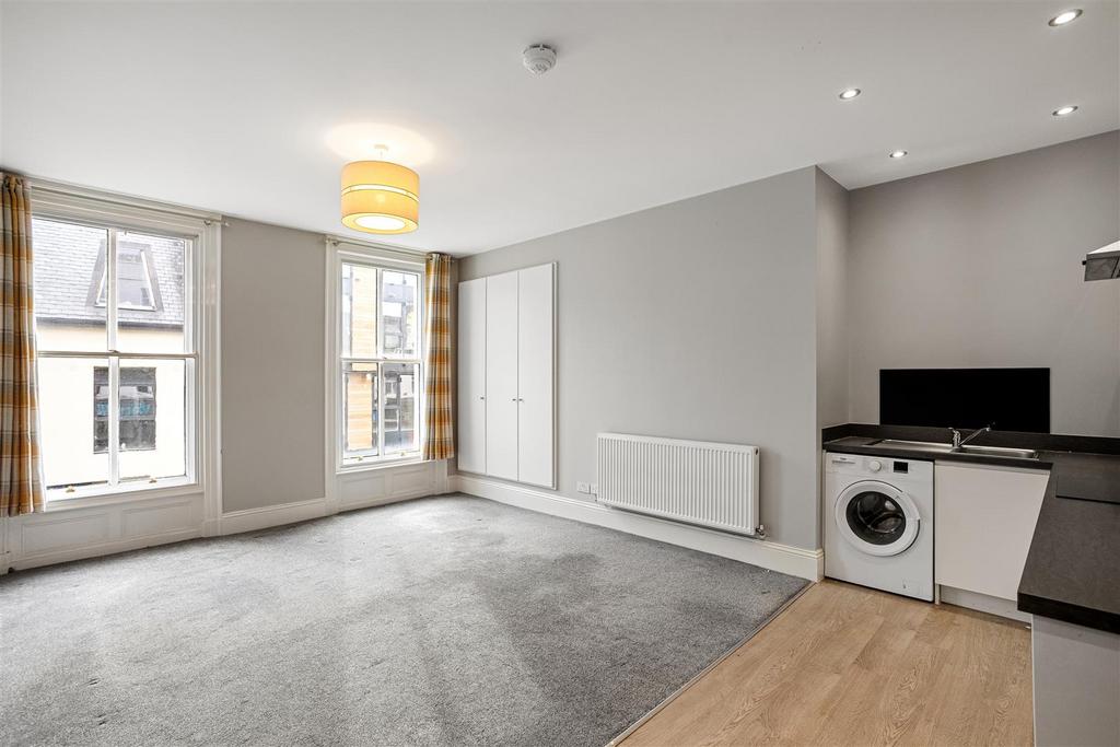 Flat 1 128 Micklegate 1.jpg