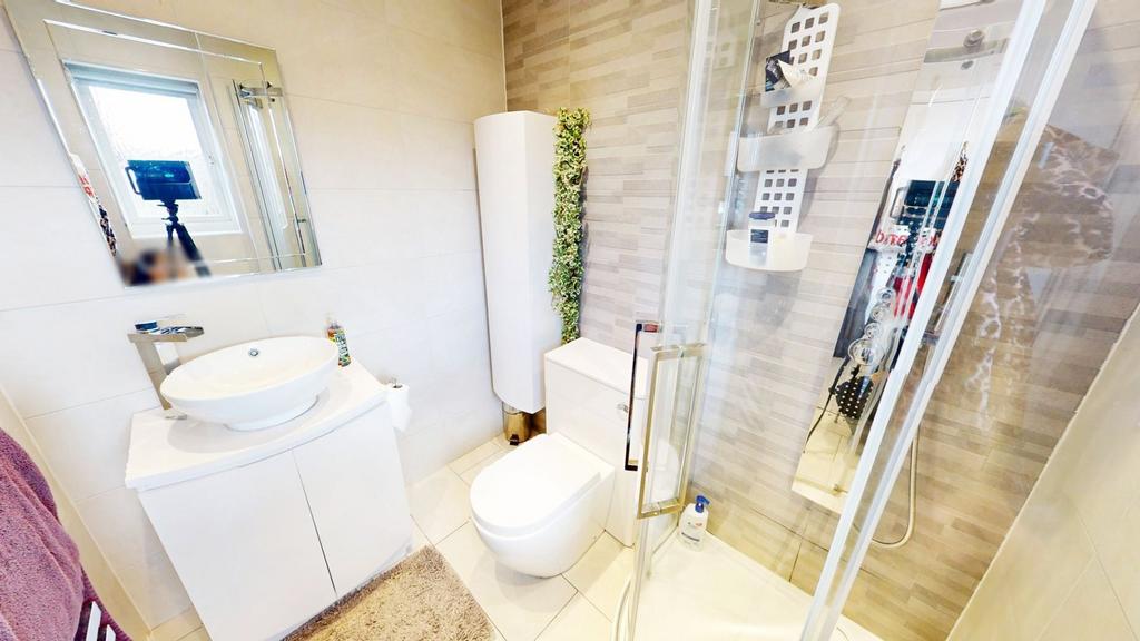 Ensuite