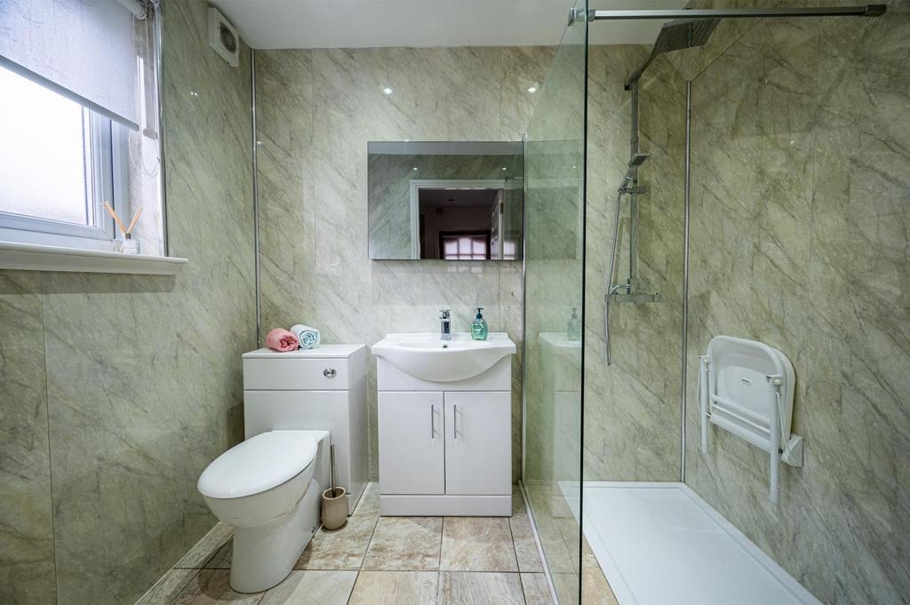 Shower room.jpg