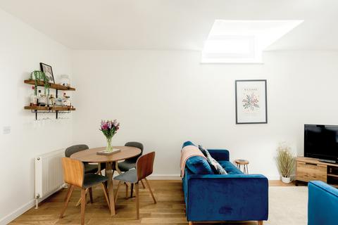 2 bedroom flat for sale, Bristol BS7
