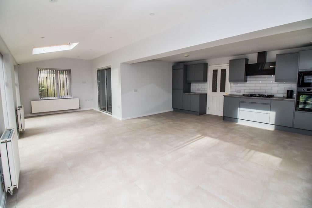 Kitchen/Family Room