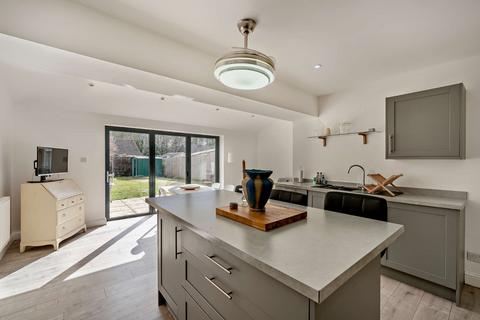 undefined, Gassons Road, Lechlade, Gloucestershire, GL7