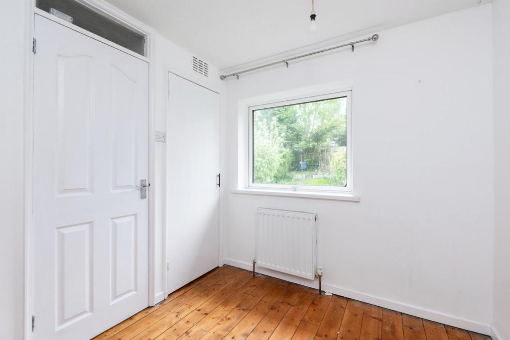 2 Eleanor Close Bath, BA2 1 QL-10.jpg
