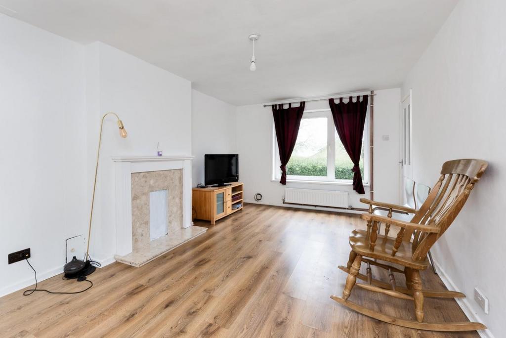 2 Eleanor Close Bath, BA2 1 QL-3.jpg