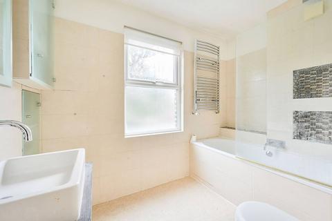 21a Avenue Road, London, W3 8NH