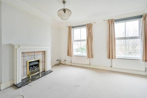 21a Avenue Road, London, W3 8NH