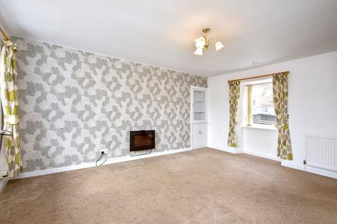 6 Middleflat, Auchtermuchty, Cupar, KY14 7DG