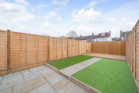 36 Livingstone Road, Thornton Heath, CR7 8JT