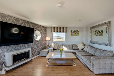 3 bedroom apartment for sale, Victoria Wharf, Watkiss Way, Cardiff, CF11