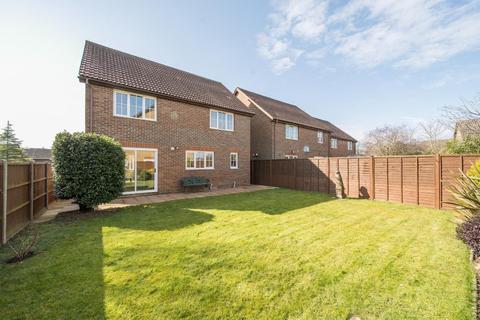 12 Conker Close, Kingsnorth, Ashford, TN23 3LL