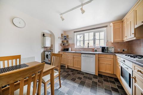 12 Conker Close, Kingsnorth, Ashford, TN23 3LL