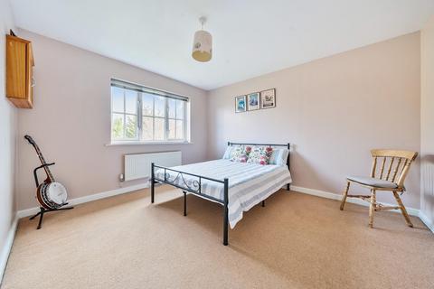 12 Conker Close, Kingsnorth, Ashford, TN23 3LL