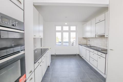 5 bedroom house to rent, Woodstock Avenue, Golders Green NW11