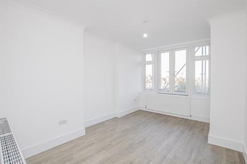 5 bedroom house to rent, Woodstock Avenue, Golders Green NW11