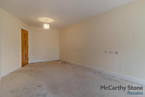 1 bedroom apartment for sale, Roslyn Court, Lisle Lane, Ely, Cambridgeshire, CB7 4FA