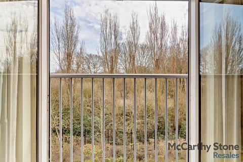 1 bedroom apartment for sale, Roslyn Court, Lisle Lane, Ely, Cambridgeshire, CB7 4FA