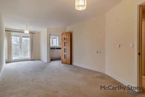 1 bedroom apartment for sale, Roslyn Court, Lisle Lane, Ely, Cambridgeshire, CB7 4FA